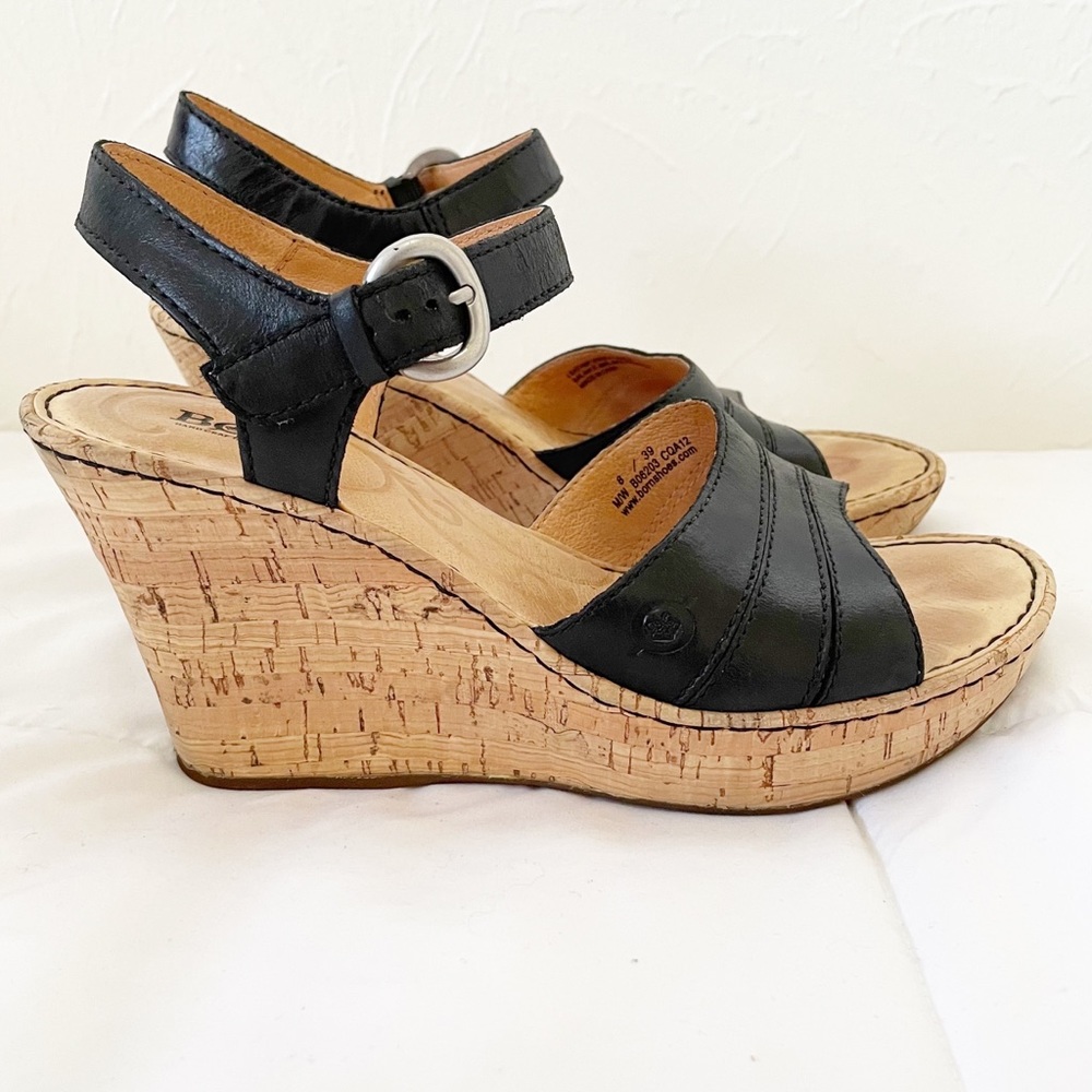 Born Women’s Black Wedge Sandals Size 8